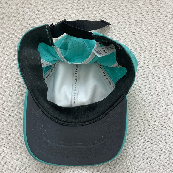 Nike Womens Dri-FIT ADV Aerobill Heritage86 Golf Hat - Picture 4 of 6